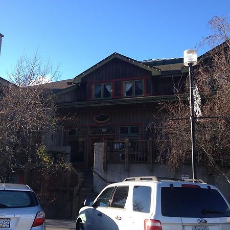 Howe Sound Inn & Brewing Company スカーミッシュ エクステリア 写真
