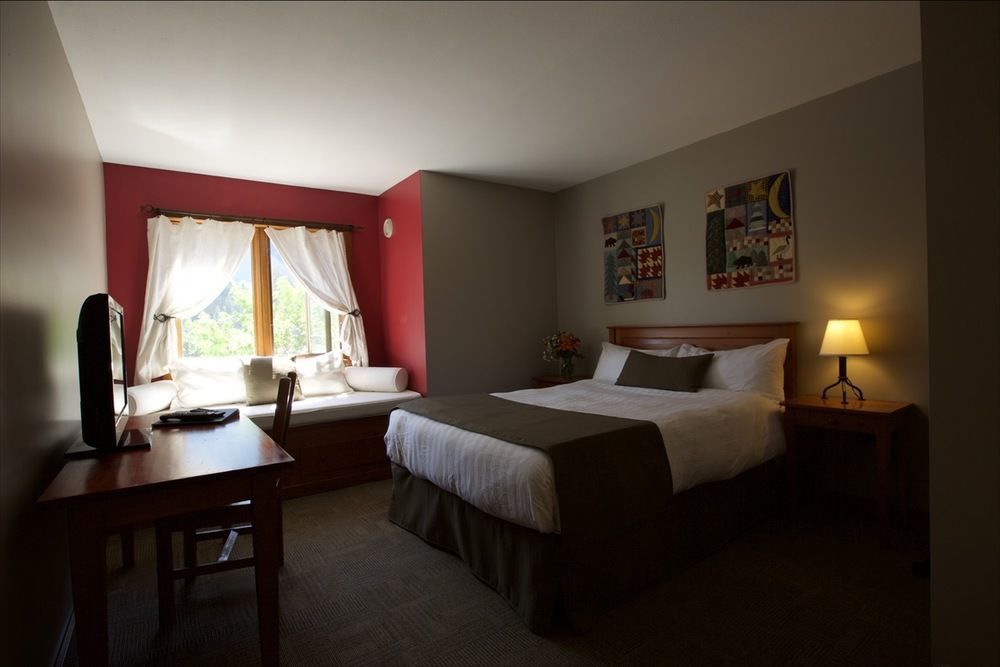 Howe Sound Inn & Brewing Company スカーミッシュ エクステリア 写真
