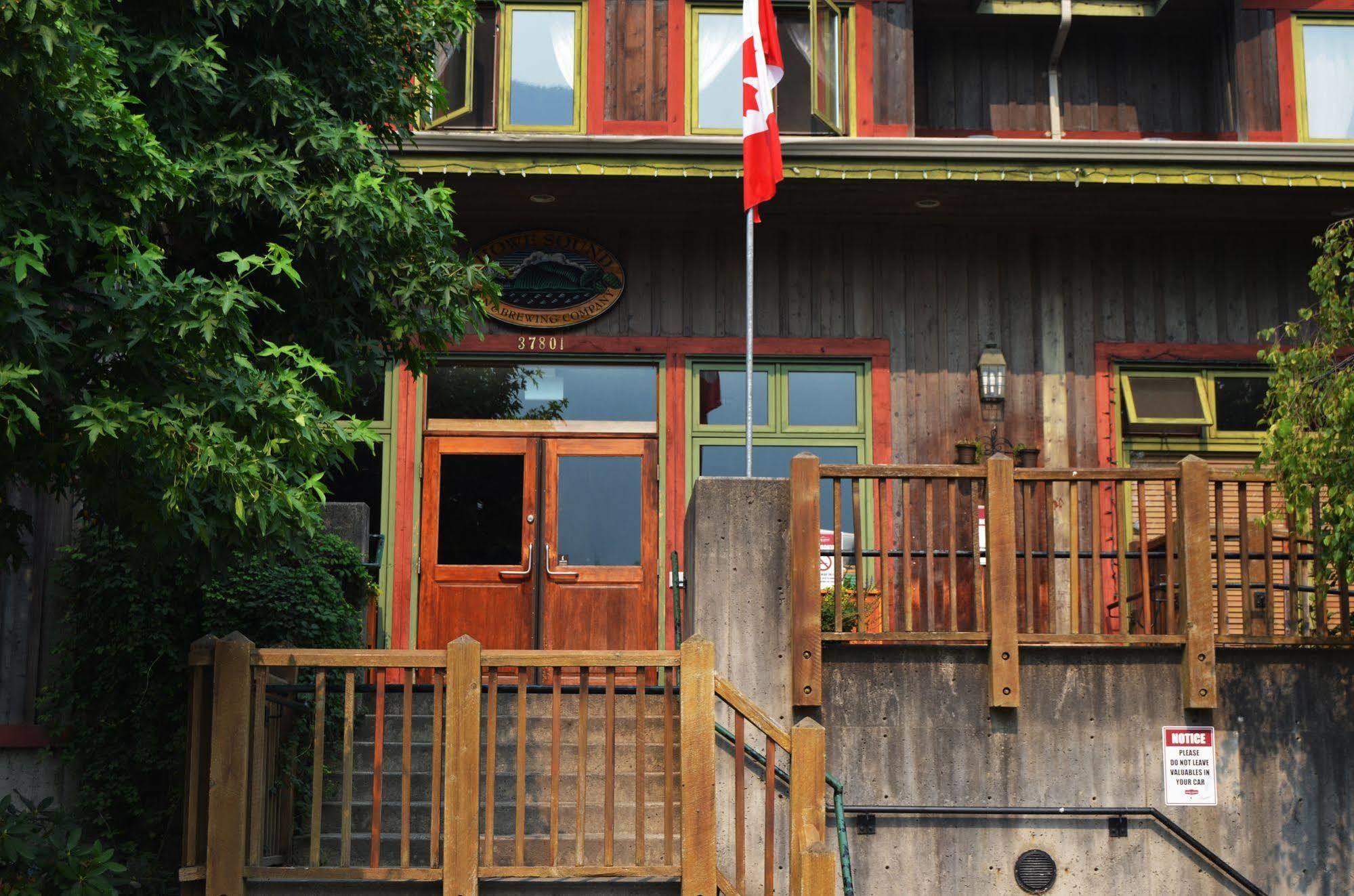 Howe Sound Inn & Brewing Company スカーミッシュ エクステリア 写真