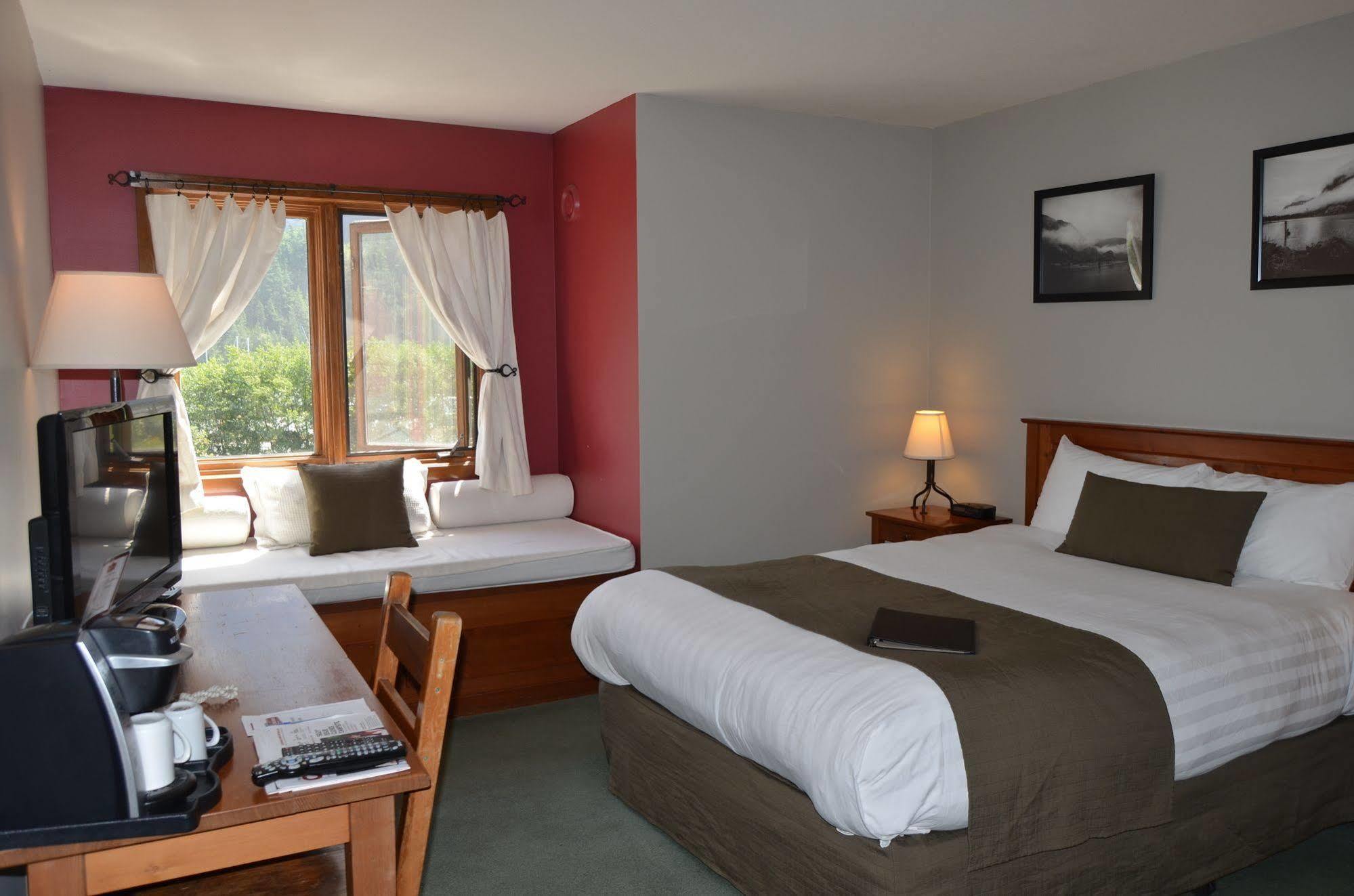 Howe Sound Inn & Brewing Company スカーミッシュ エクステリア 写真