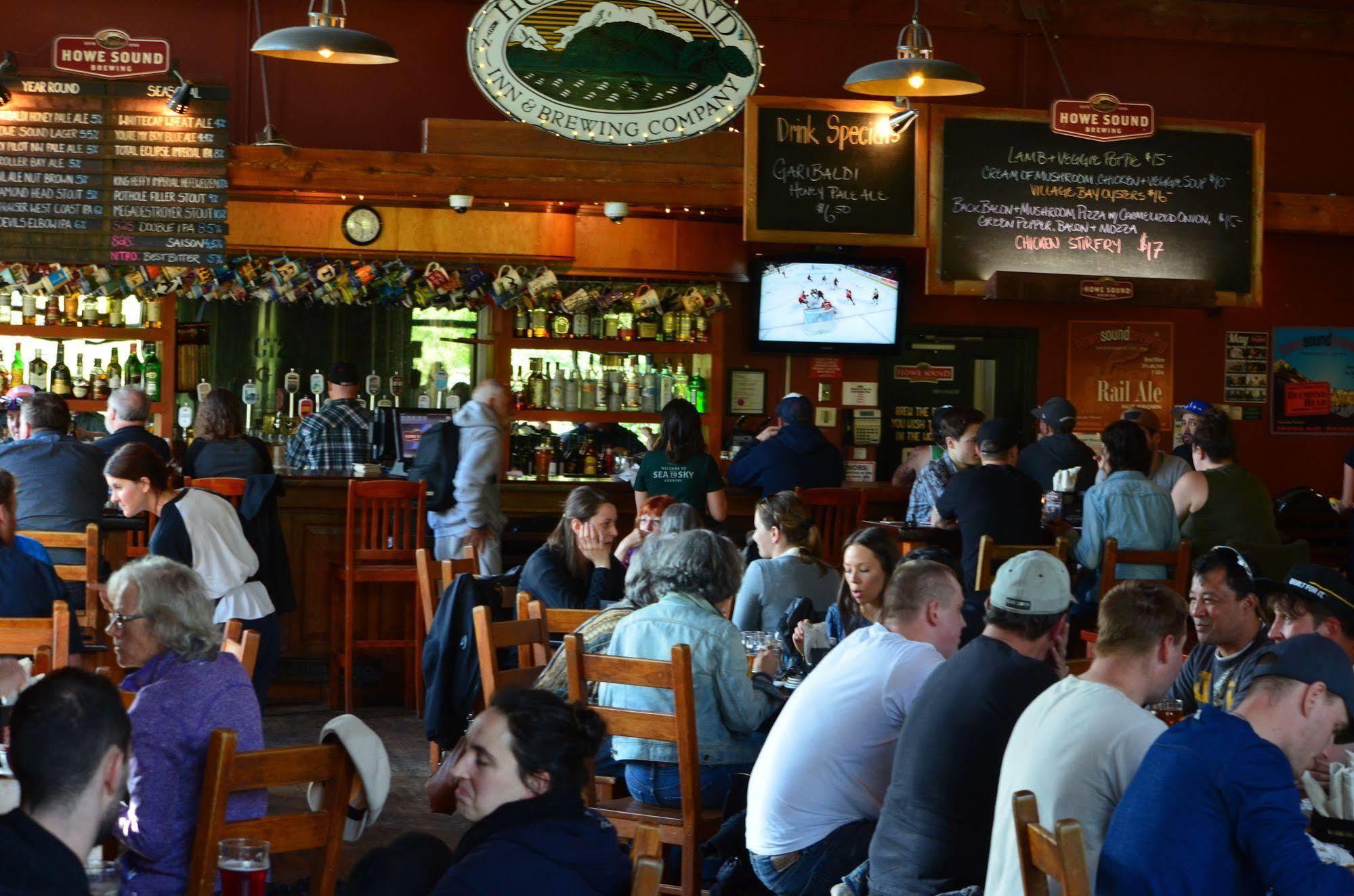 Howe Sound Inn & Brewing Company スカーミッシュ エクステリア 写真