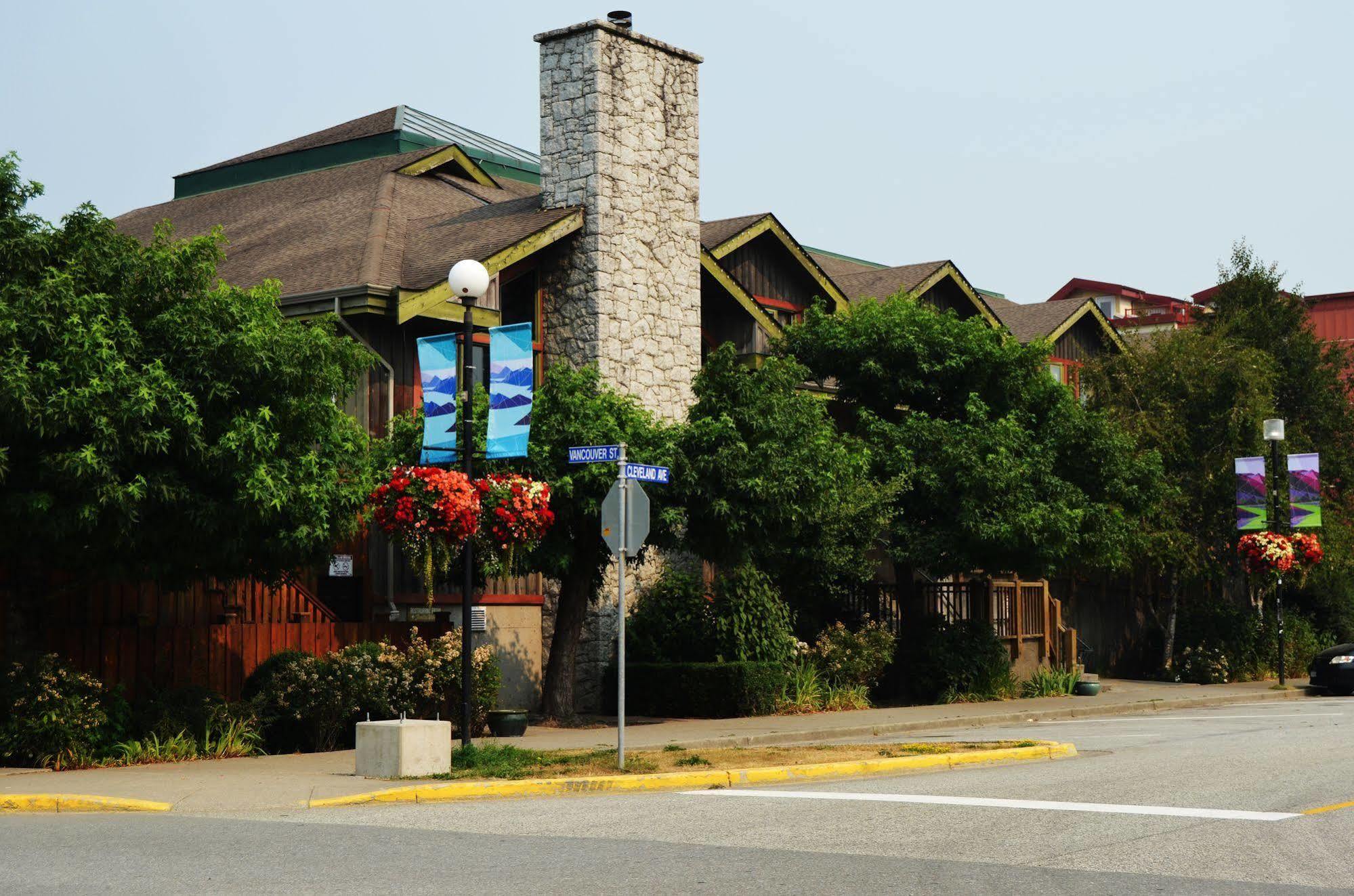 Howe Sound Inn & Brewing Company スカーミッシュ エクステリア 写真